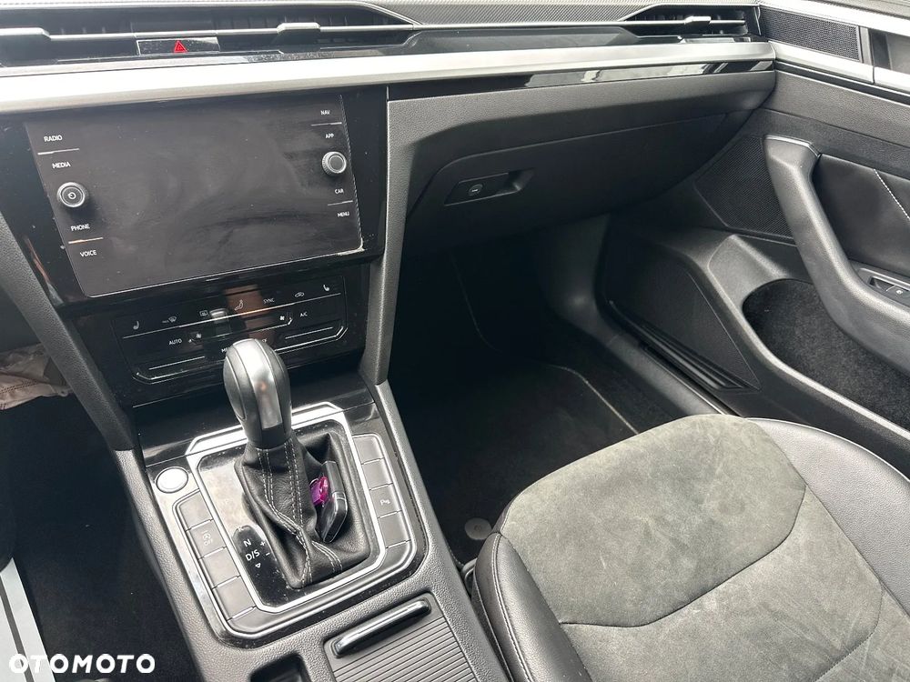 Volkswagen Arteon 2.0 TSI Essence DSG - 25