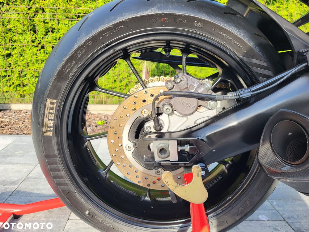 Yamaha MT - 33