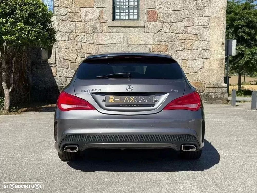 Mercedes-Benz CLA 200 d Shooting Brake AMG Line — fotografia 6