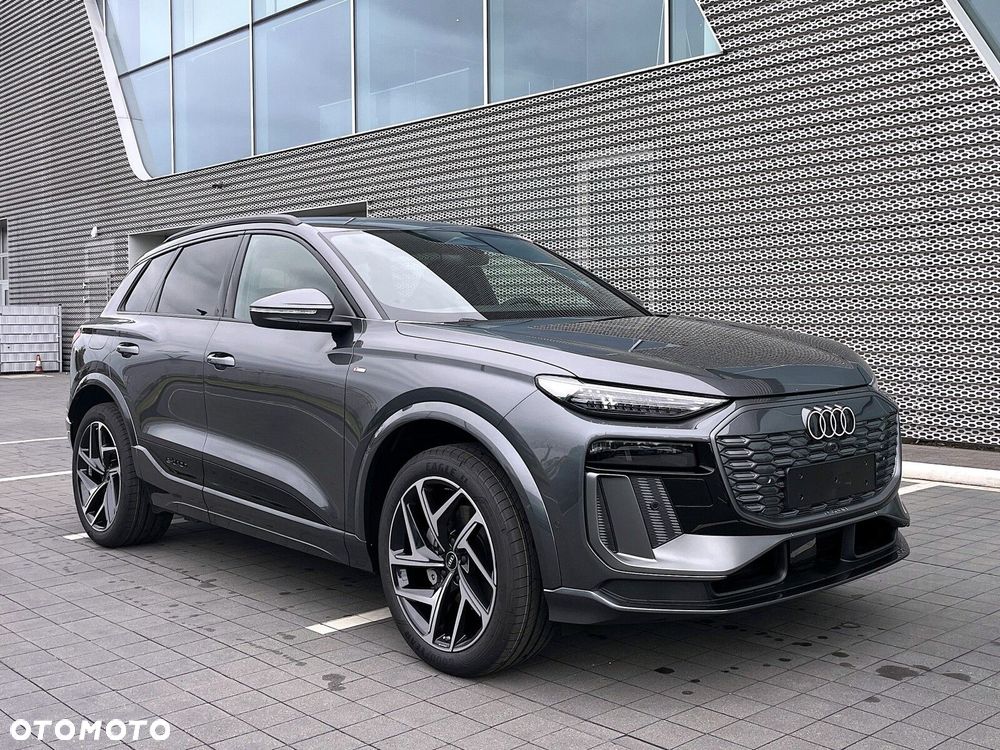 Audi Q6 e-tron - 3