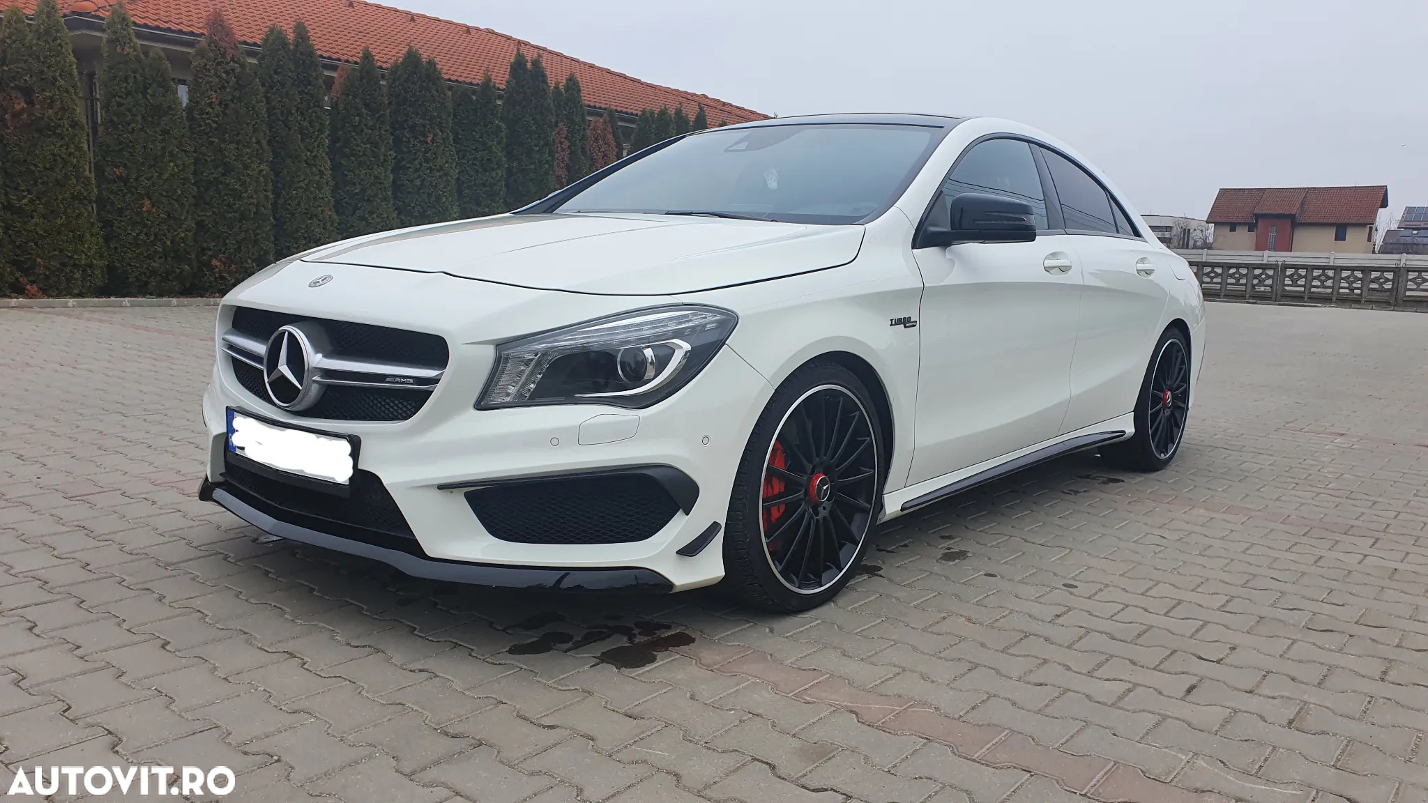 Mercedes-Benz CLA 45 AMG 4Matic 7G-DCT - 5