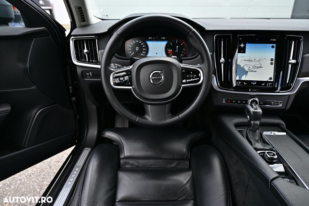 Volvo V90 D4 AWD PRO - 39