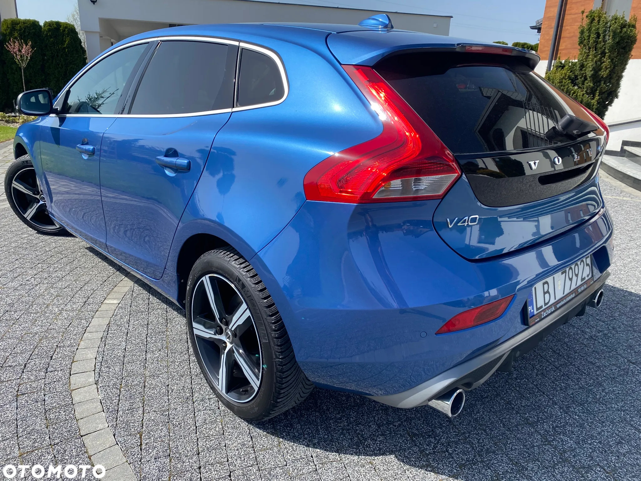 Volvo V40 D3 R Design - 5