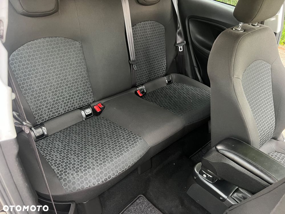 Opel Corsa - 11