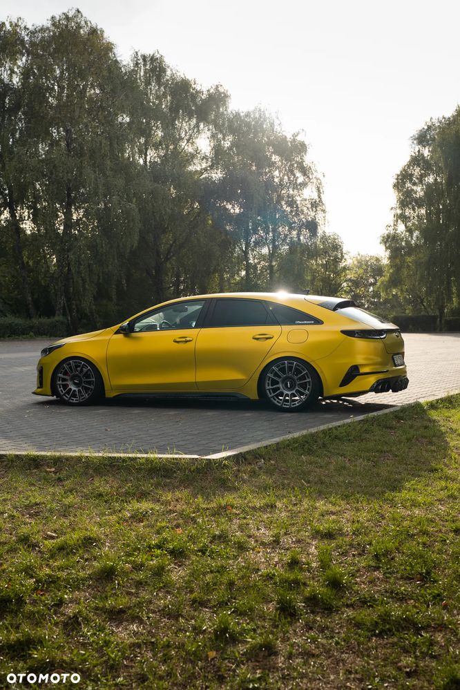 Kia ProCeed 1.6 T-GDI GT DCT - 27