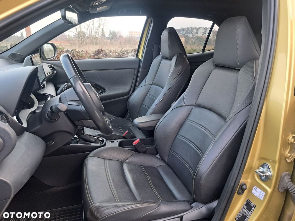 Toyota Yaris Cross Hybrid 1.5 Premiere Edition - 12