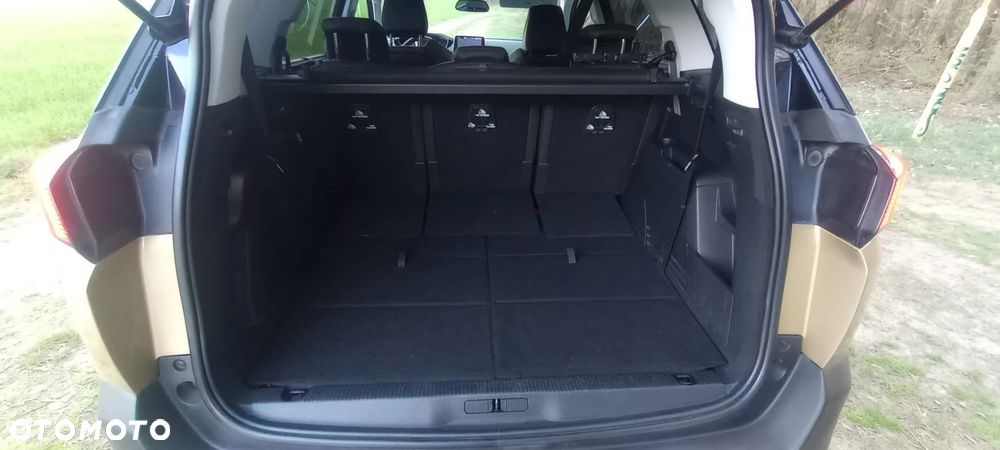 Peugeot 5008 1.6 BlueHDi Style 7os - 8