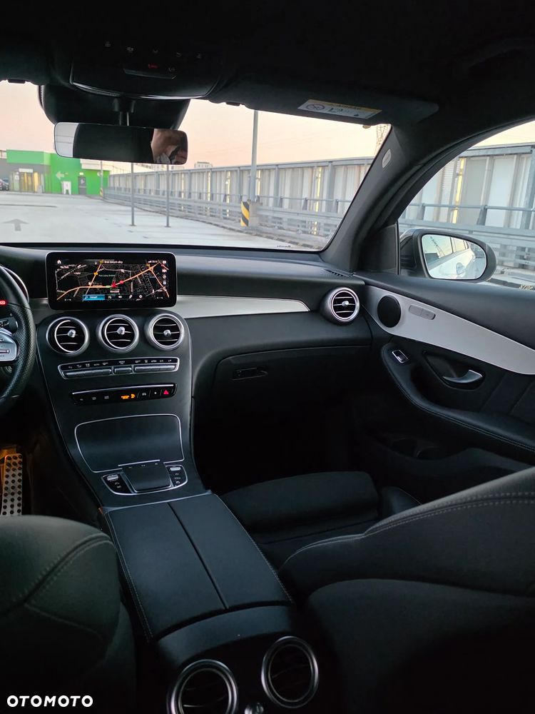 Mercedes-Benz GLC - 17