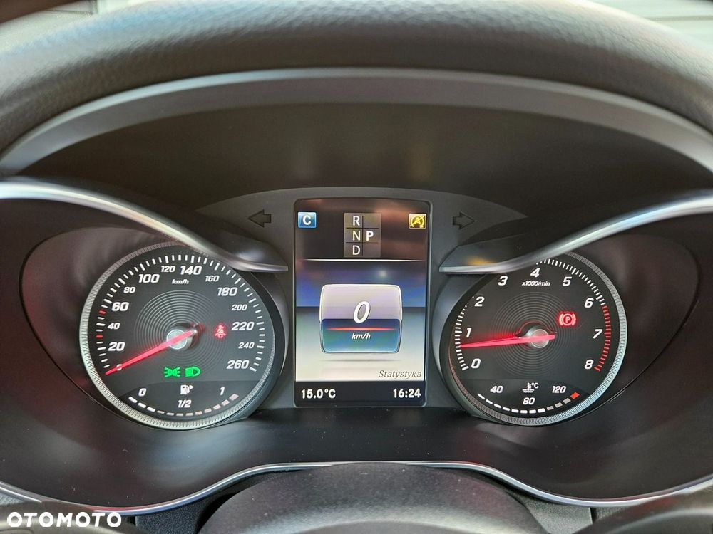 Mercedes-Benz Klasa C 180 9G-TRONIC Exclusive - 40