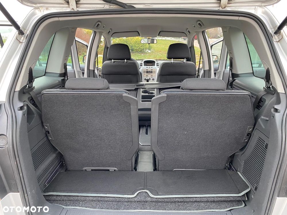 Opel Zafira - 29