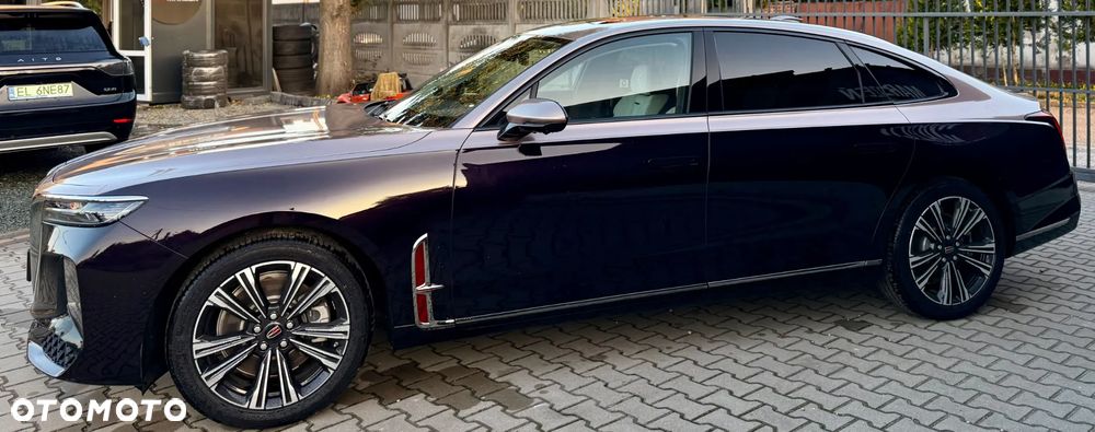 Hongqi H9 - 4