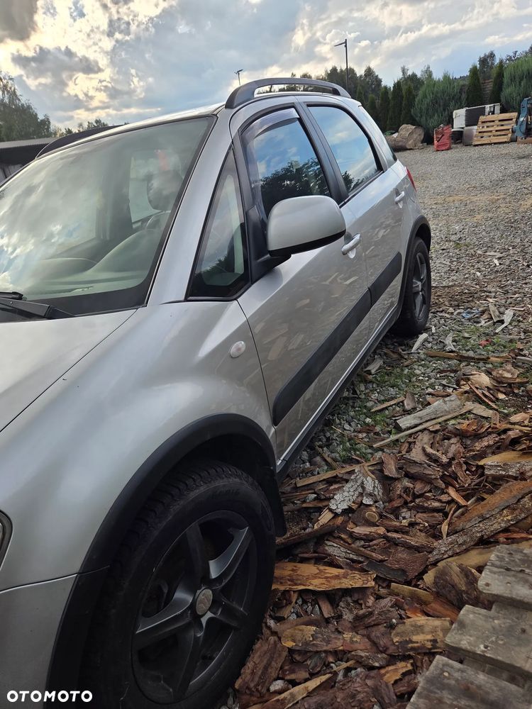 Suzuki SX4 - 9