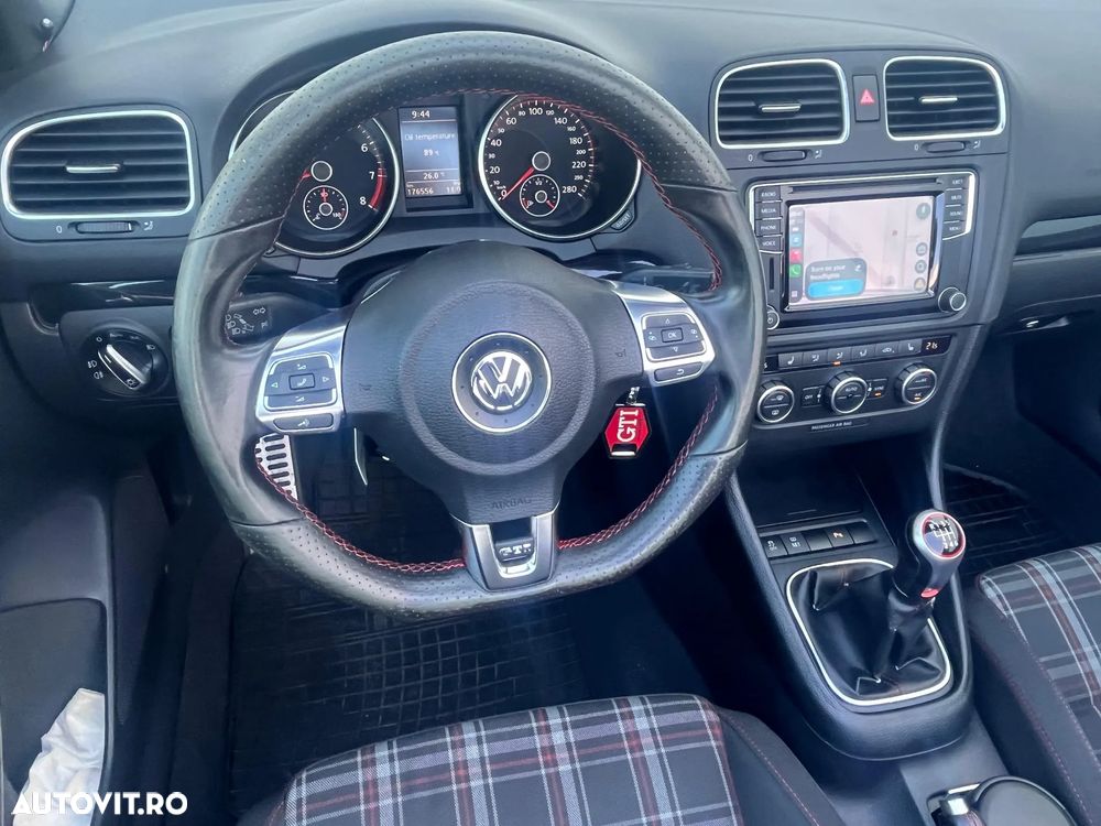 Volkswagen Golf 2.0 TSI GTI - 11