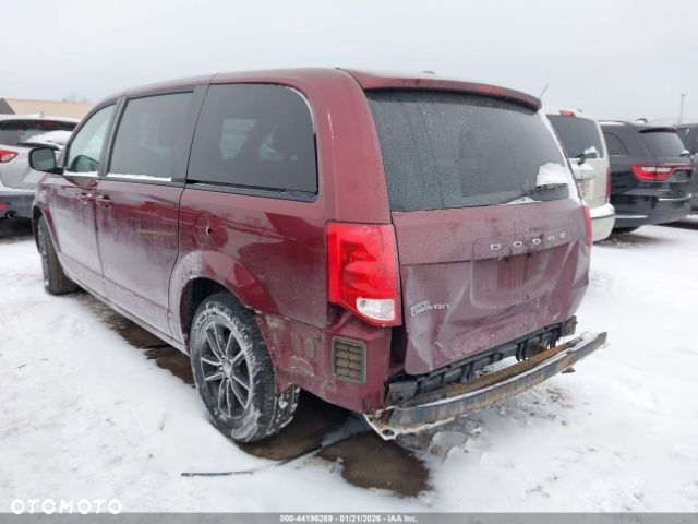 Dodge Grand Caravan - 20