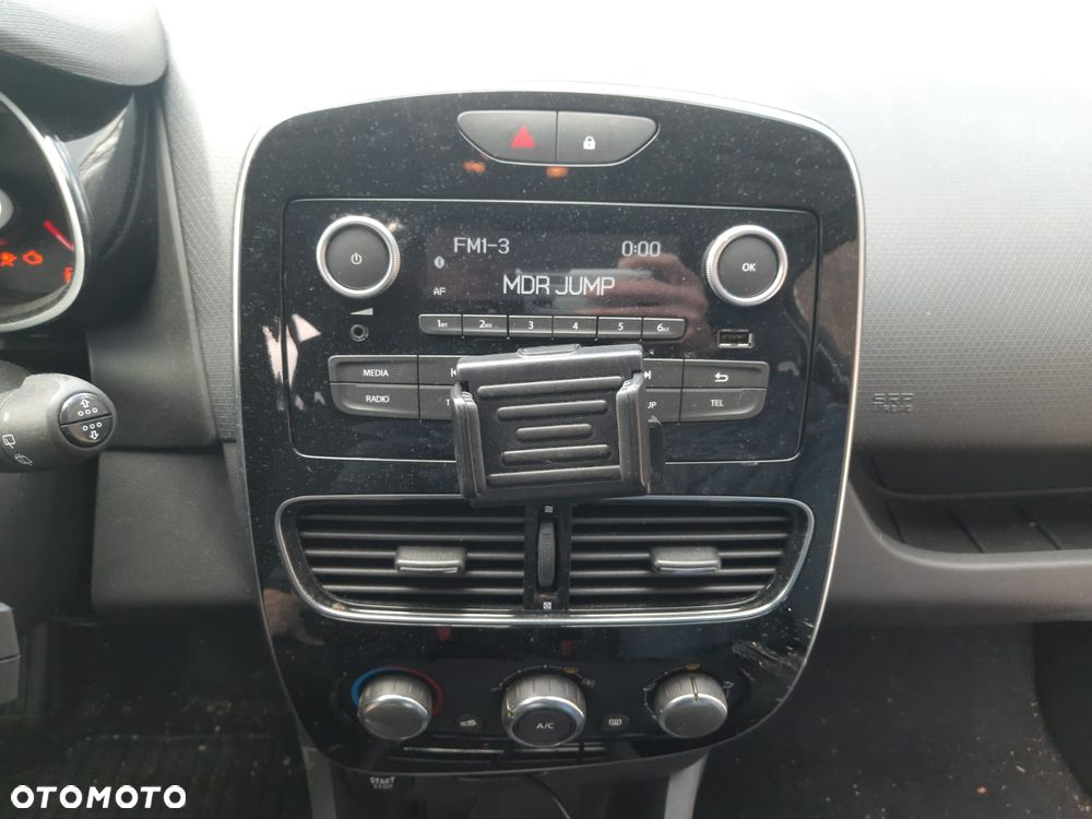 Renault Clio 0.9 TCe Limited - 12