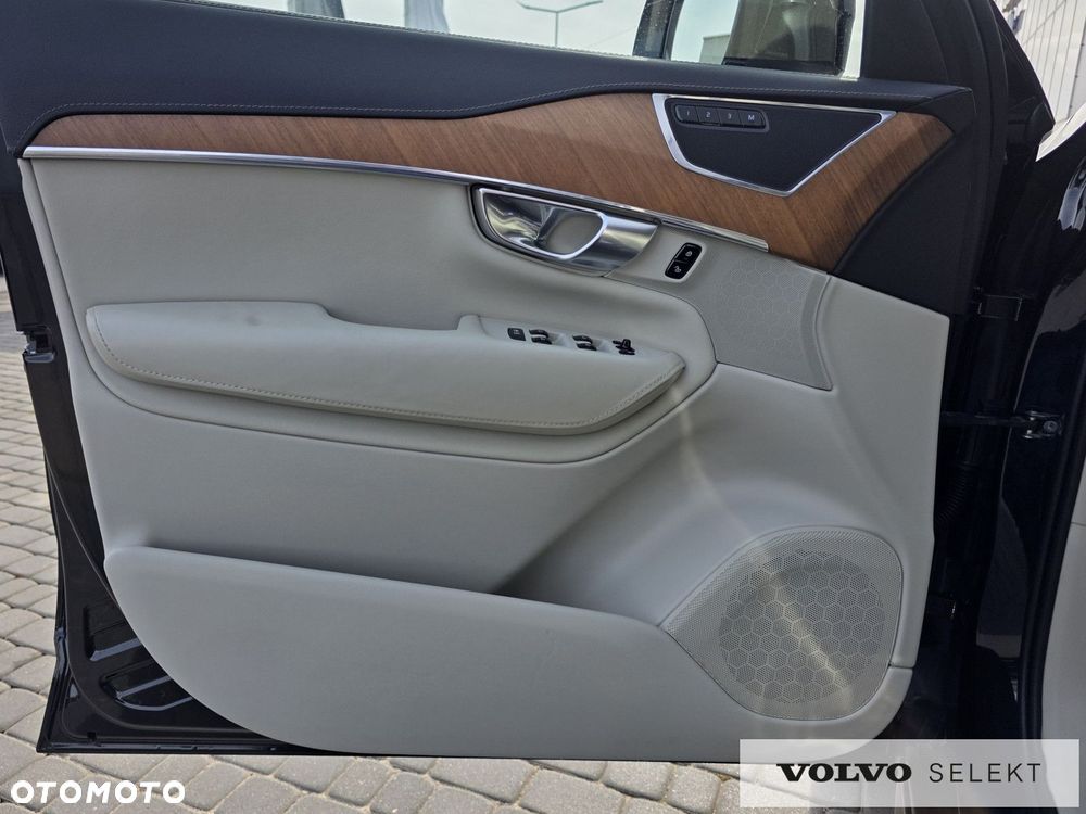 Volvo XC 90 - 15