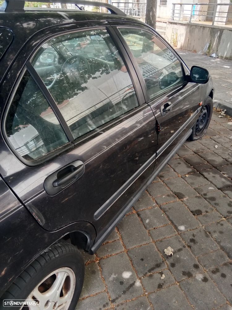 Honda Civic 1.6 LS - 4