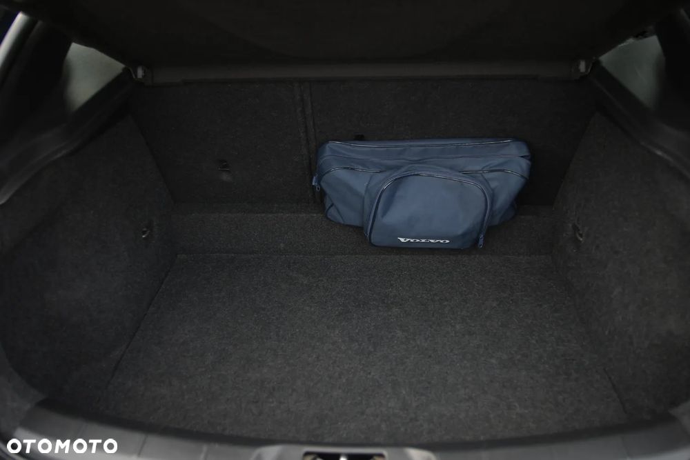 Volvo V40 D3 Drive-E Momentum - 18