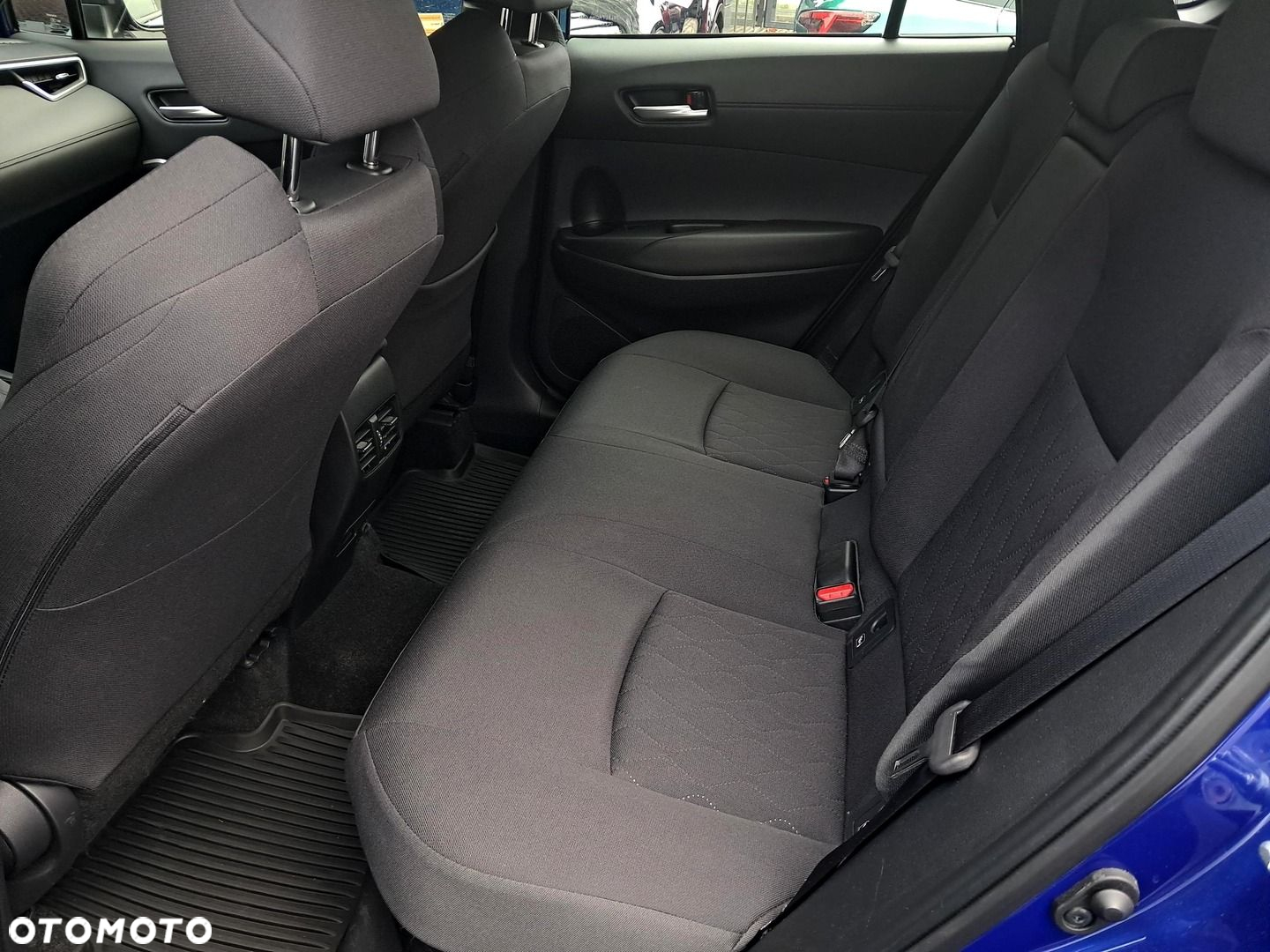 Toyota Corolla Cross 1.8 Hybrid Comfort - 13