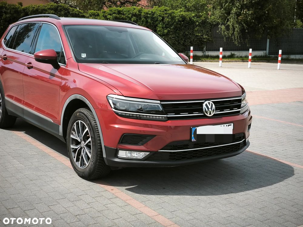 Volkswagen Tiguan - 1