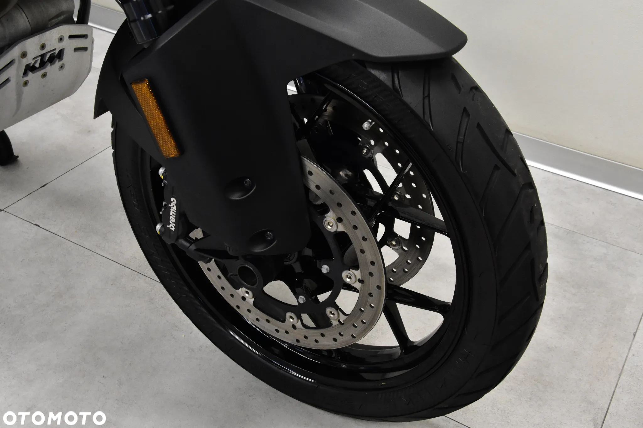 KTM Adventure - 25