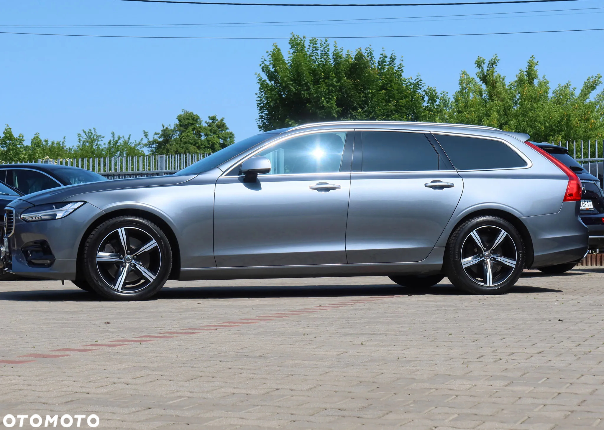 Volvo V90 D5 AWD R-Design - 6