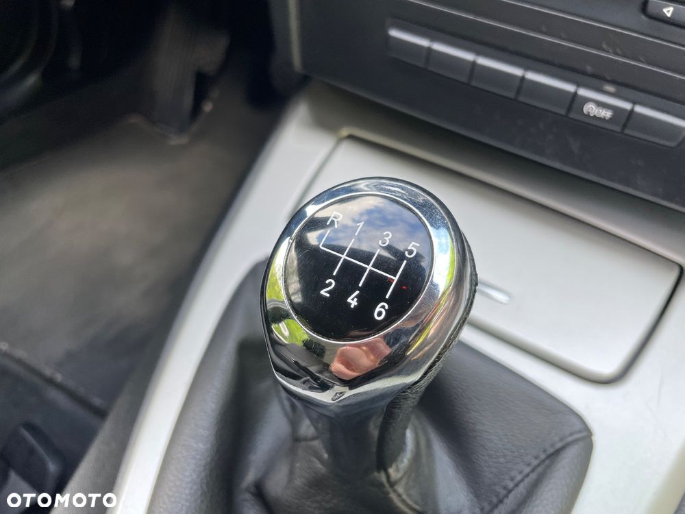 BMW Seria 3 320d DPF - 19