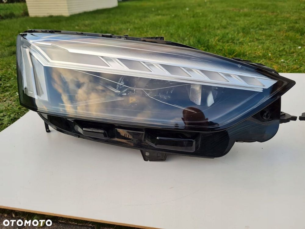 AUDI A5 S5 8W6 LIFT Kompletne Lampyprzód Full Led Laser 8W6941085 8W6941086 - 2