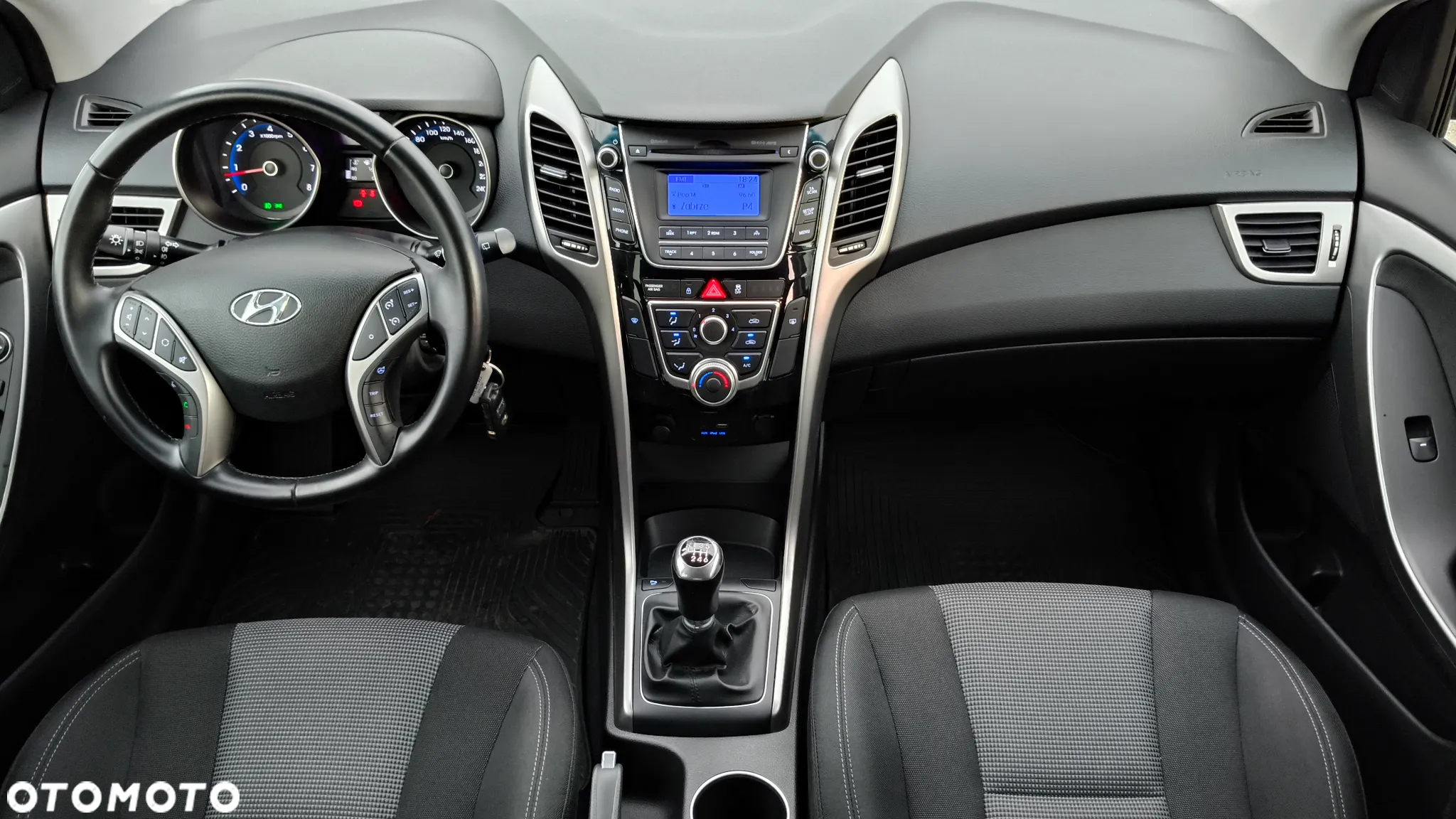 Hyundai i30 1.6 Comfort - 14