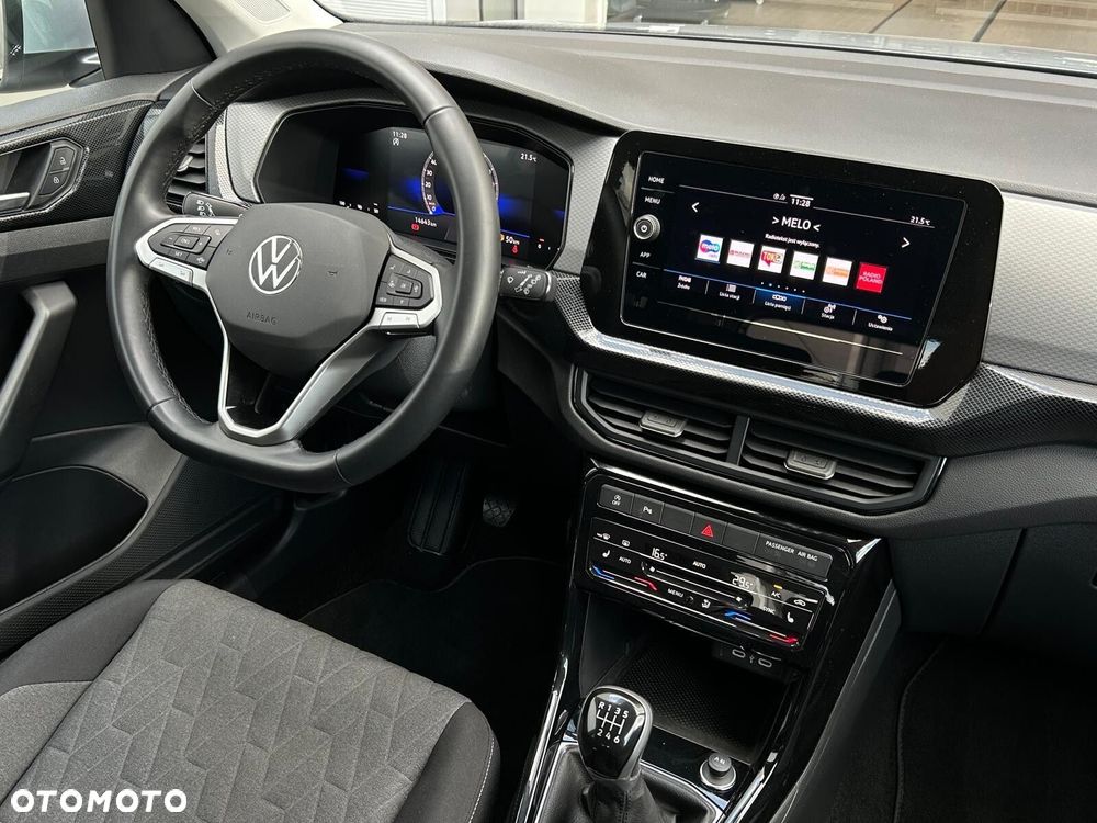 Volkswagen T-Cross - 17