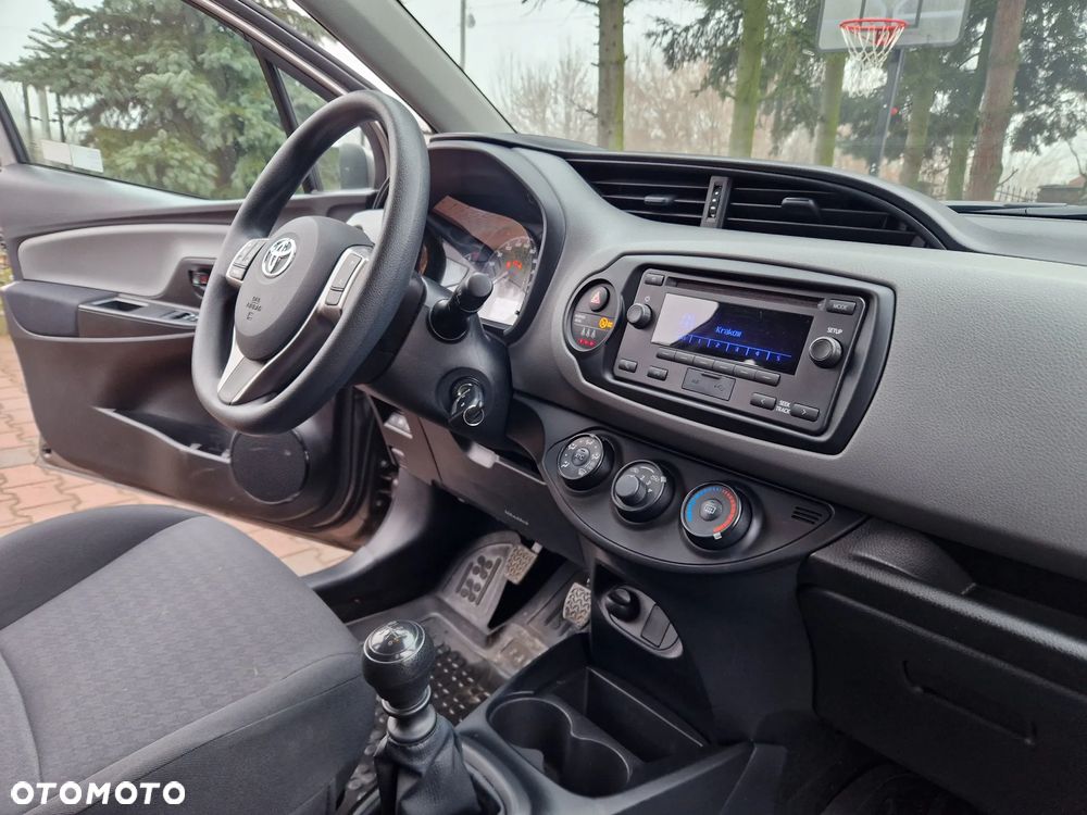 Toyota Yaris 1.5 Active - 26