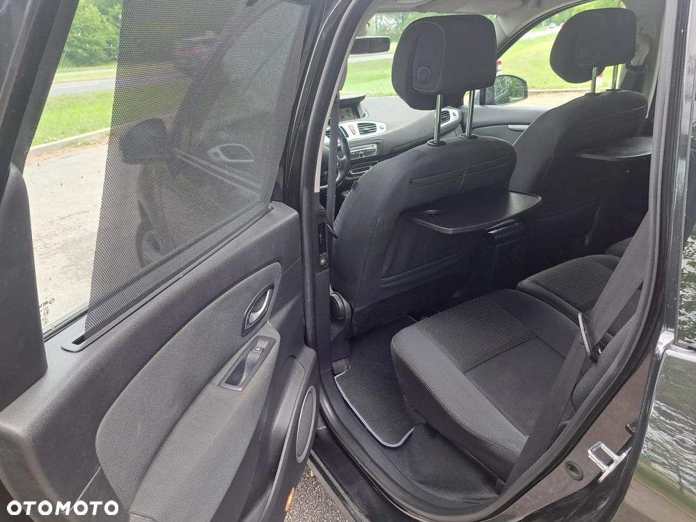 Renault Scenic - 16