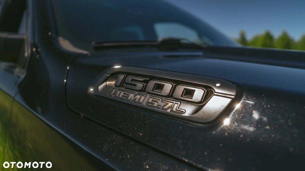 RAM 1500 - 11
