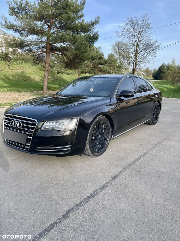 Audi A8 - 4