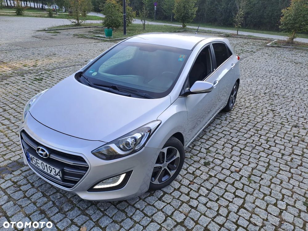 Hyundai i30 1.6 D Premium - 2