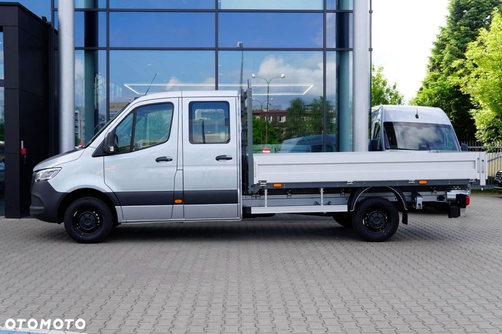 Mercedes-Benz Sprinter - 4