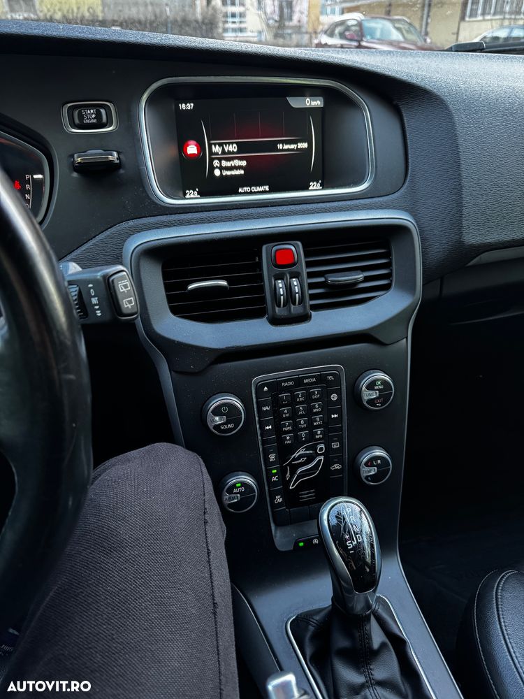 Volvo V40 D2 Aut. Basic - 11
