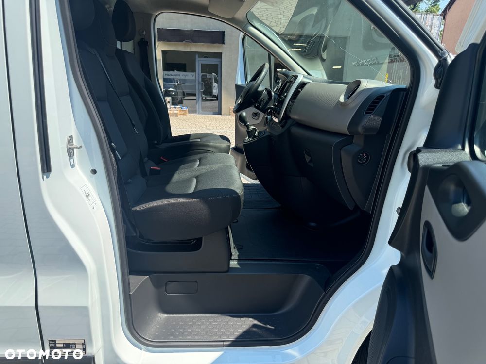 Renault Trafic - 26