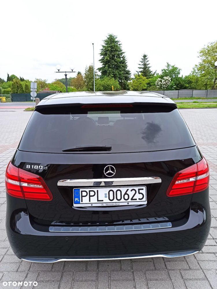 Mercedes-Benz Klasa B 180 (CDI) d 7G-DCT AMG Line - 4