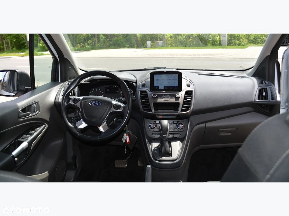 Ford Transit Connect - 11