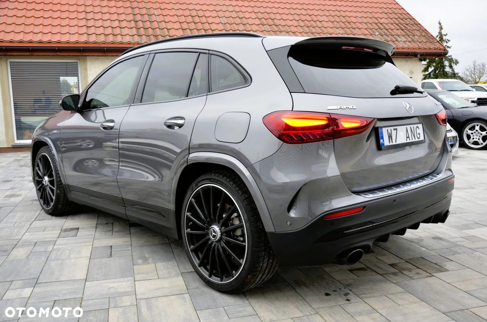 Mercedes-Benz GLA AMG 35 4-Matic - 11