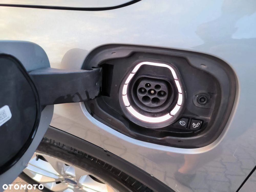 Ford Kuga 2.5P PHEV FWD Titanium X - 8