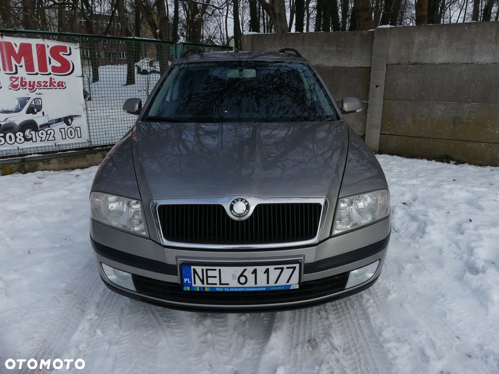 Skoda Octavia 2.0 TDI DSG Ambiente - 5