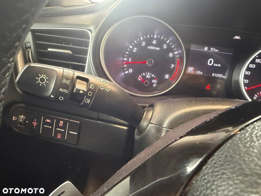 Kia Ceed - 28