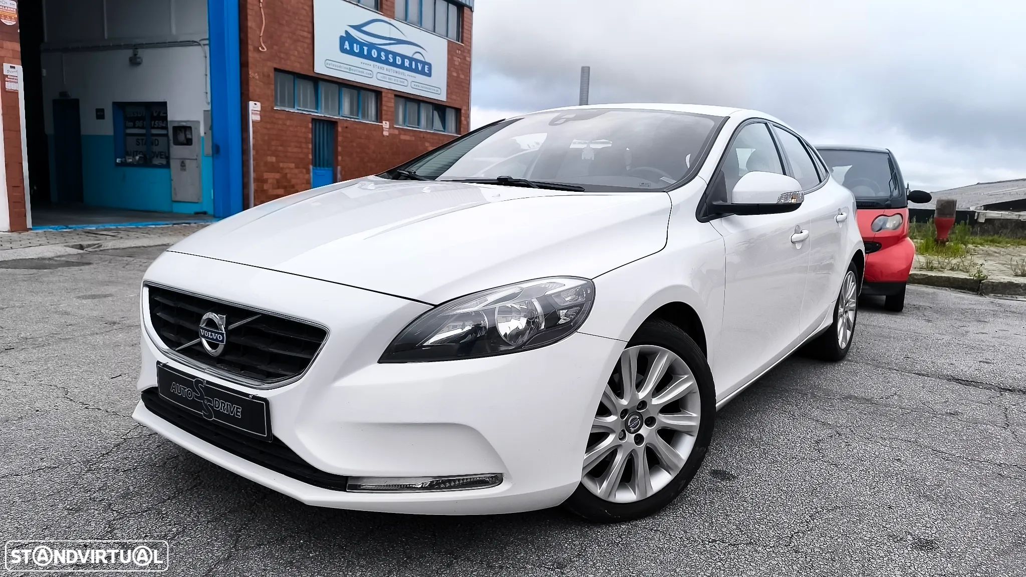 Volvo V40 1.6 D2 Eco Momentum - 1
