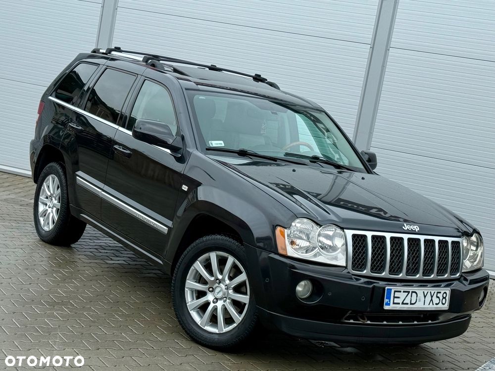 Jeep Grand Cherokee - 22