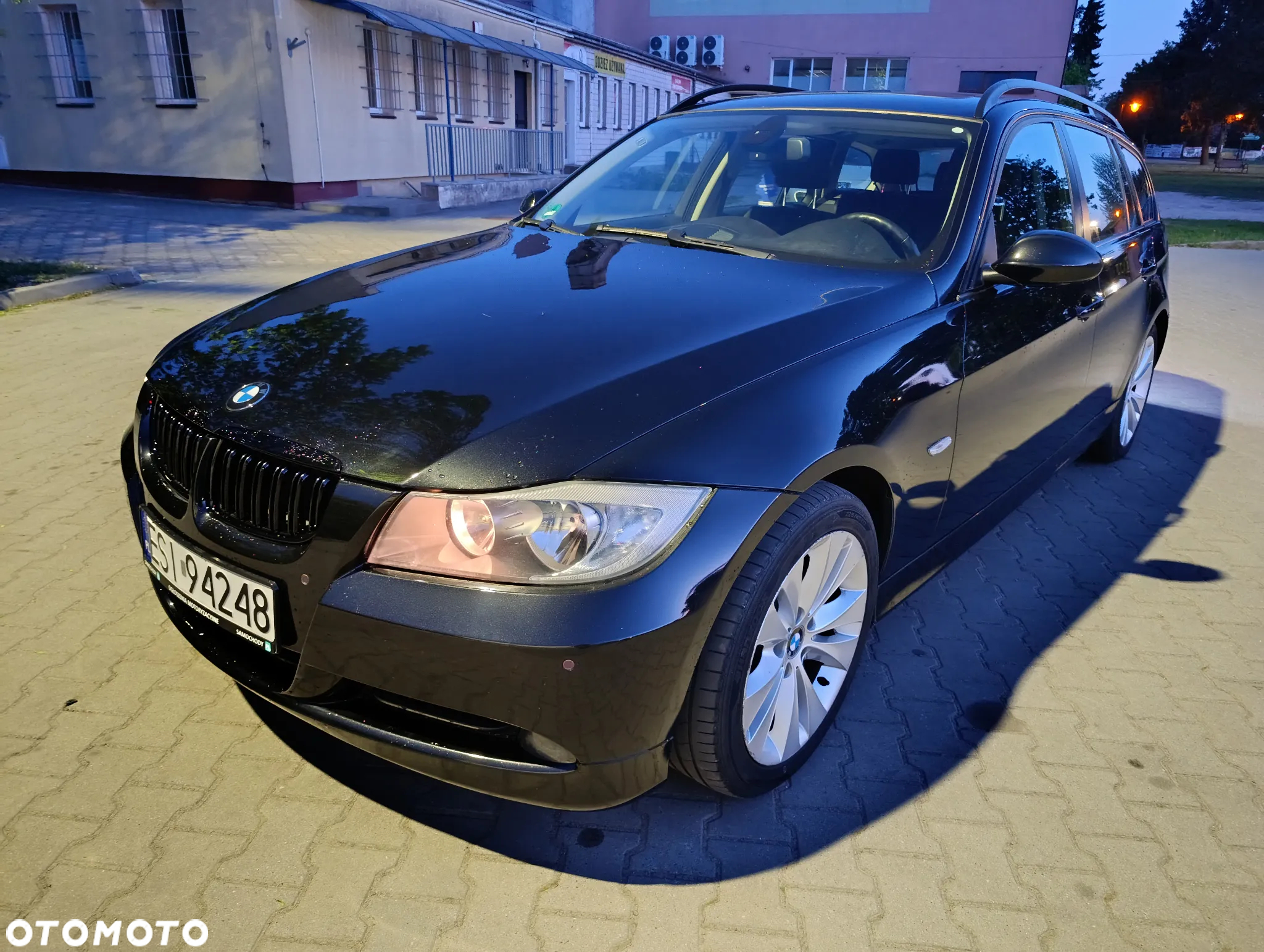 BMW Seria 3 320i Touring - 15