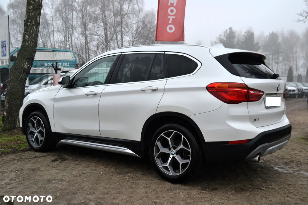 BMW X1 sDrive18i Advantage - 5