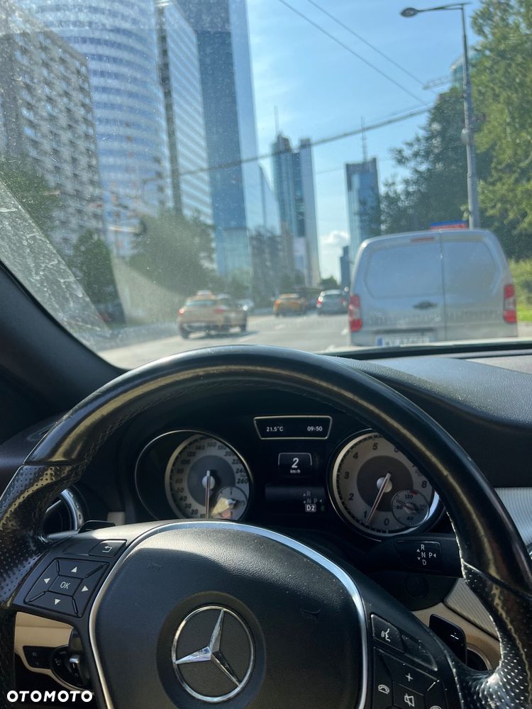 Mercedes-Benz GLA 250 4-Matic - 9