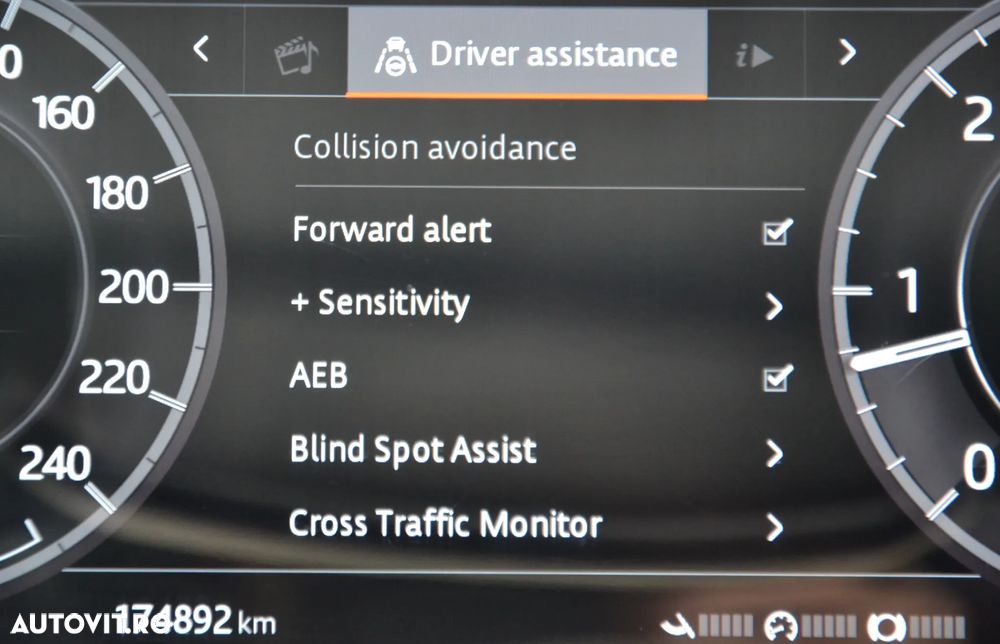 Land Rover Discovery 2.0 L SD4 HSE - 17